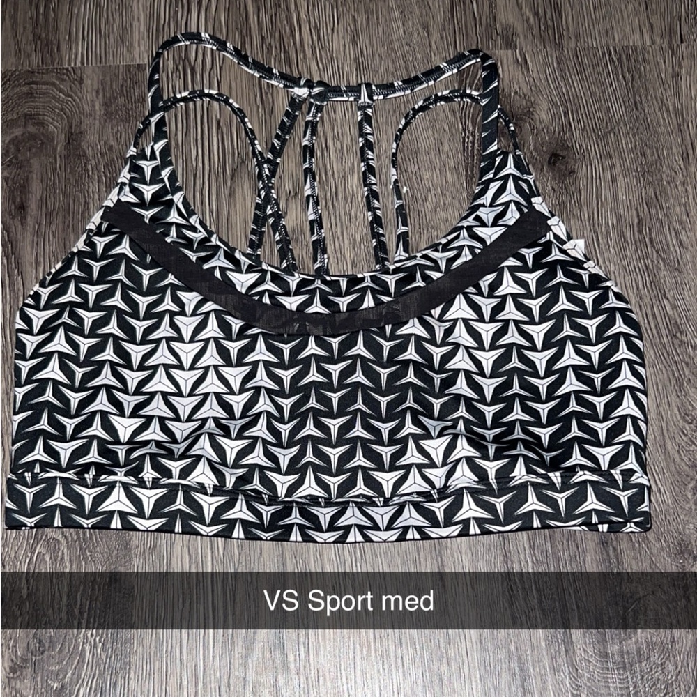 Victoria’s Secret Sport bra Medium